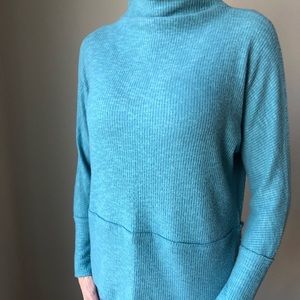 Long sleeve cozy top